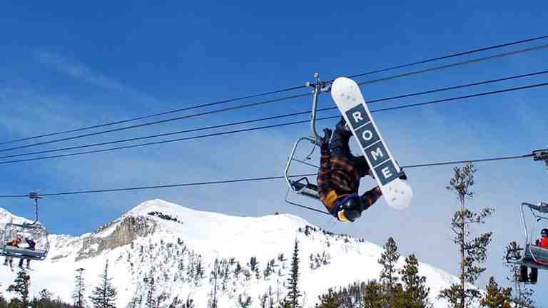 Conseils et erreurs qui nuisent à votre contrôle des virages en snowboard...