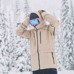 Les 14 meilleures marques et équipements de snowboard pour les hommes