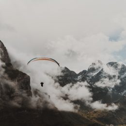 Photo Mountain paragliding